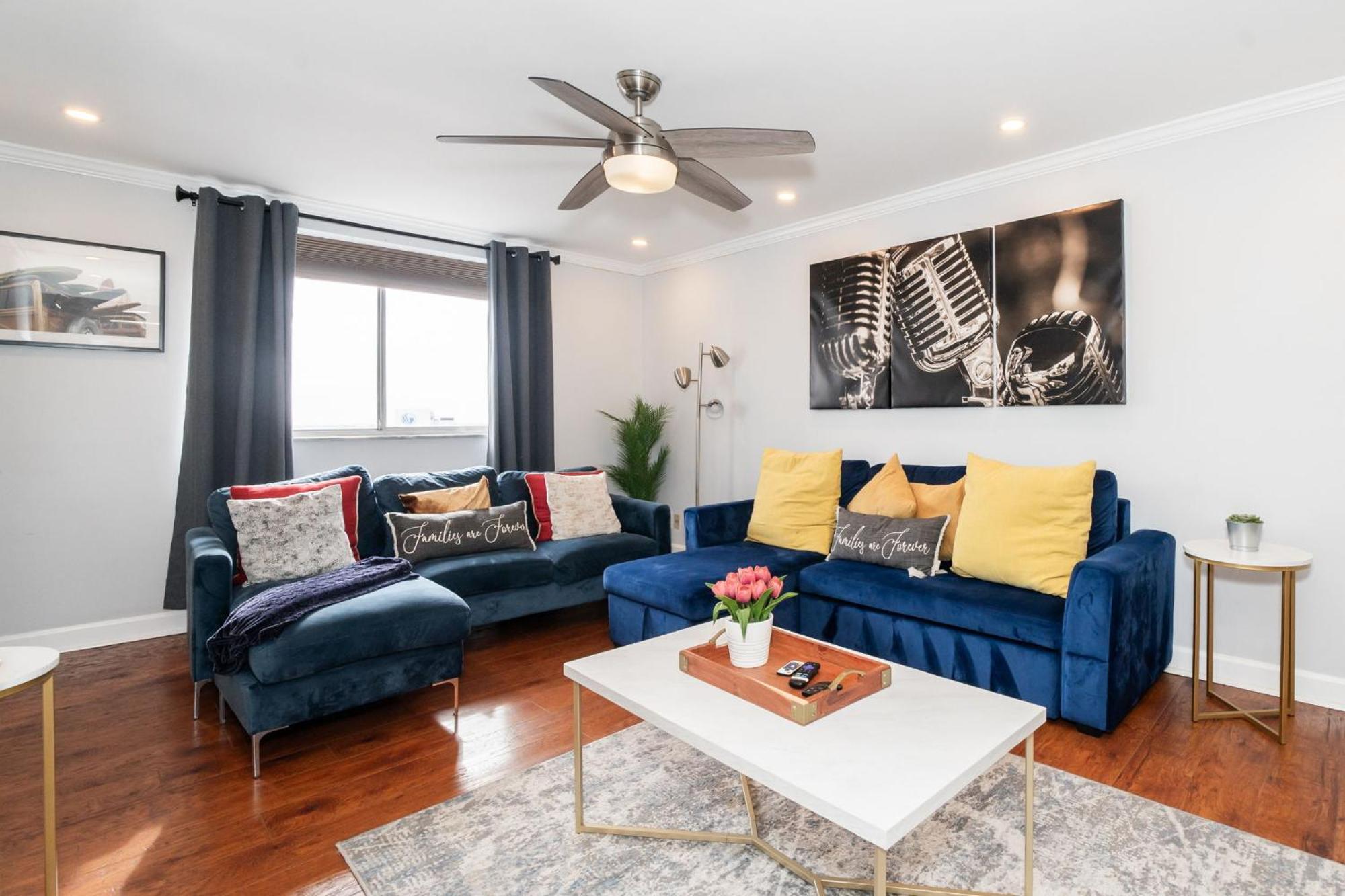 21Floor-Renovated 2Br,1Bath King And Queen Bed And Parking アトランタ エクステリア 写真