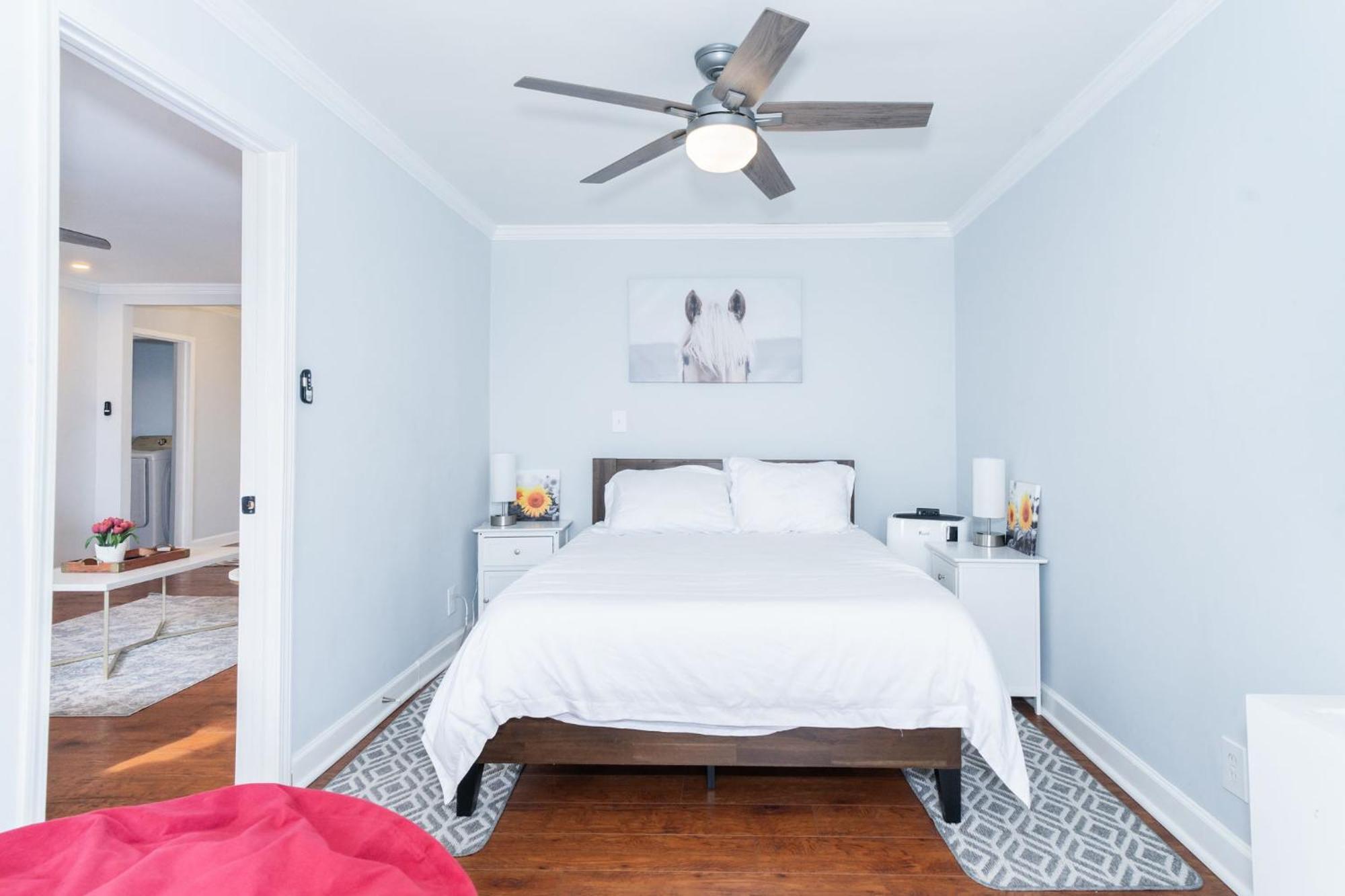 21Floor-Renovated 2Br,1Bath King And Queen Bed And Parking アトランタ エクステリア 写真