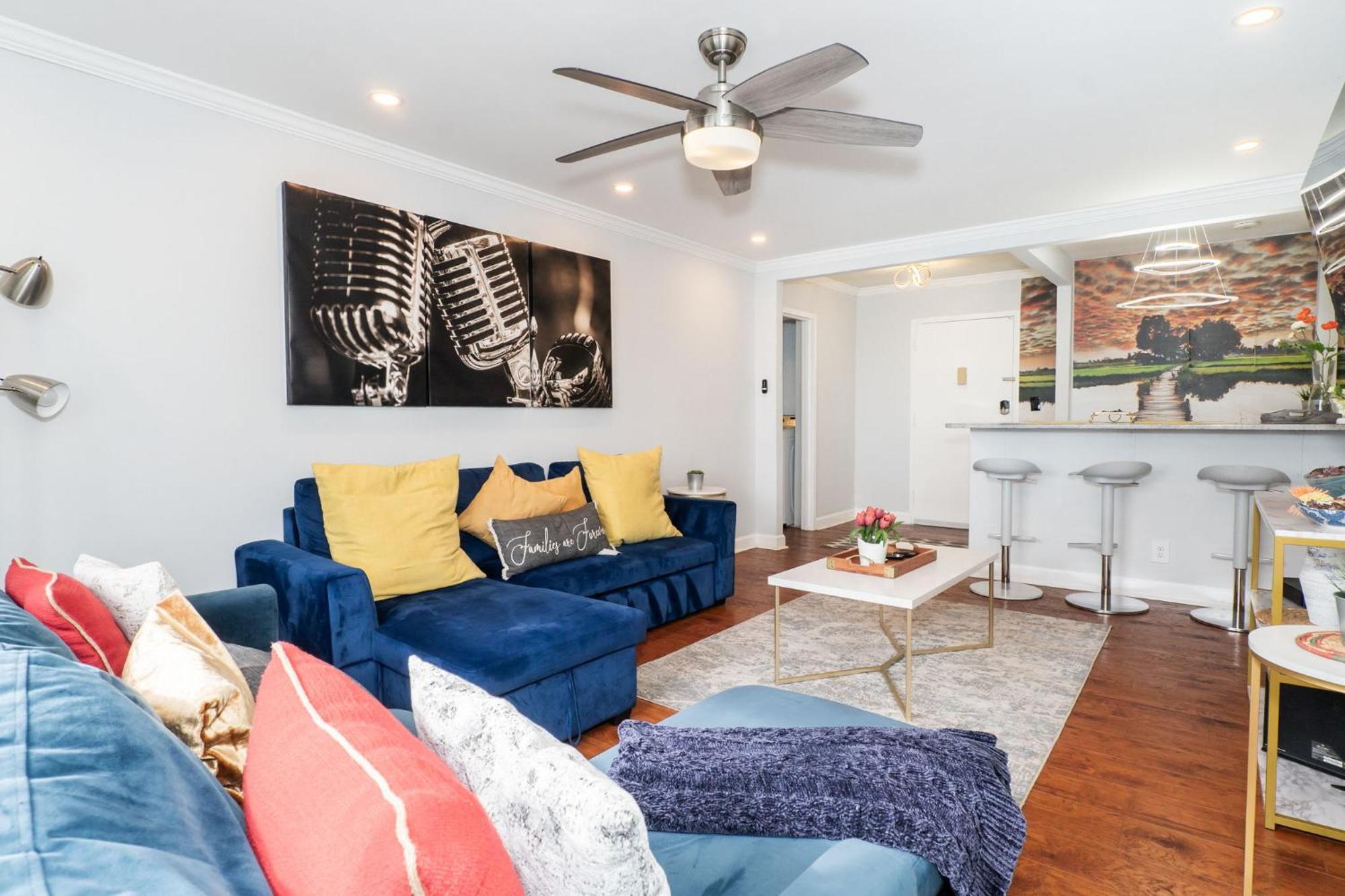 21Floor-Renovated 2Br,1Bath King And Queen Bed And Parking アトランタ エクステリア 写真